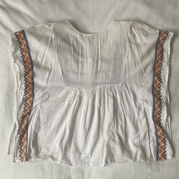 Double Zero Flowy Top - Picture 2 of 2